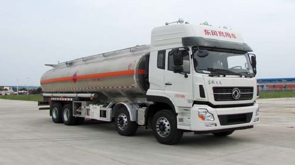 東風(fēng)油罐車(chē)圖片 東風(fēng)油罐車(chē)圖片