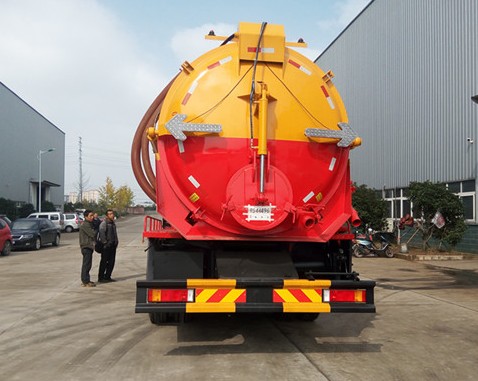 東風(fēng)天龍后雙橋高壓清洗吸污車