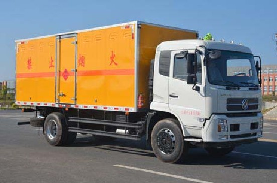 東風(fēng)天錦6.19米易燃氣體廂式運輸車圖片 東風(fēng)天錦6.19米易燃氣體廂式運輸車圖片
