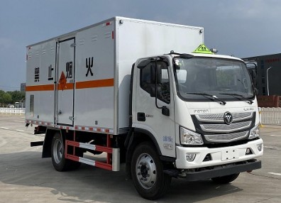 國(guó)六福田歐航/歐馬可危險(xiǎn)品廂式車