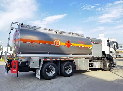 國六東風(fēng)天龍20000L飛機(jī)加油車