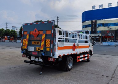 國六江淮駿鈴V5危險品廂式車