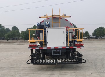 7立方標(biāo)準型瀝青灑布車 7立方標(biāo)準型瀝青灑布車
