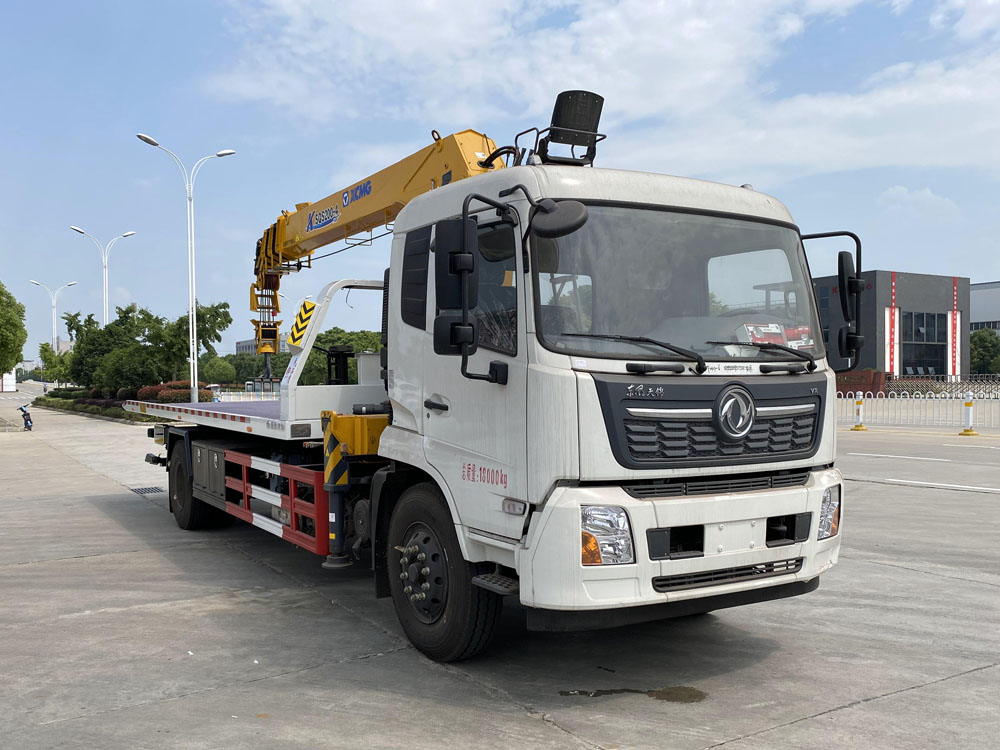 東風(fēng)天錦一拖二帶吊機清障車