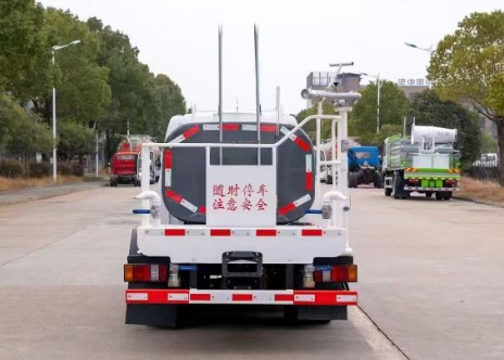 東風華神新能源3方灑水車,楚勝牌CSC5040GPSEHBEV型純電動綠化噴灑車 東風華神新能源3方灑水車,楚勝牌CSC5040GPSEHBEV型純電動綠化噴灑車